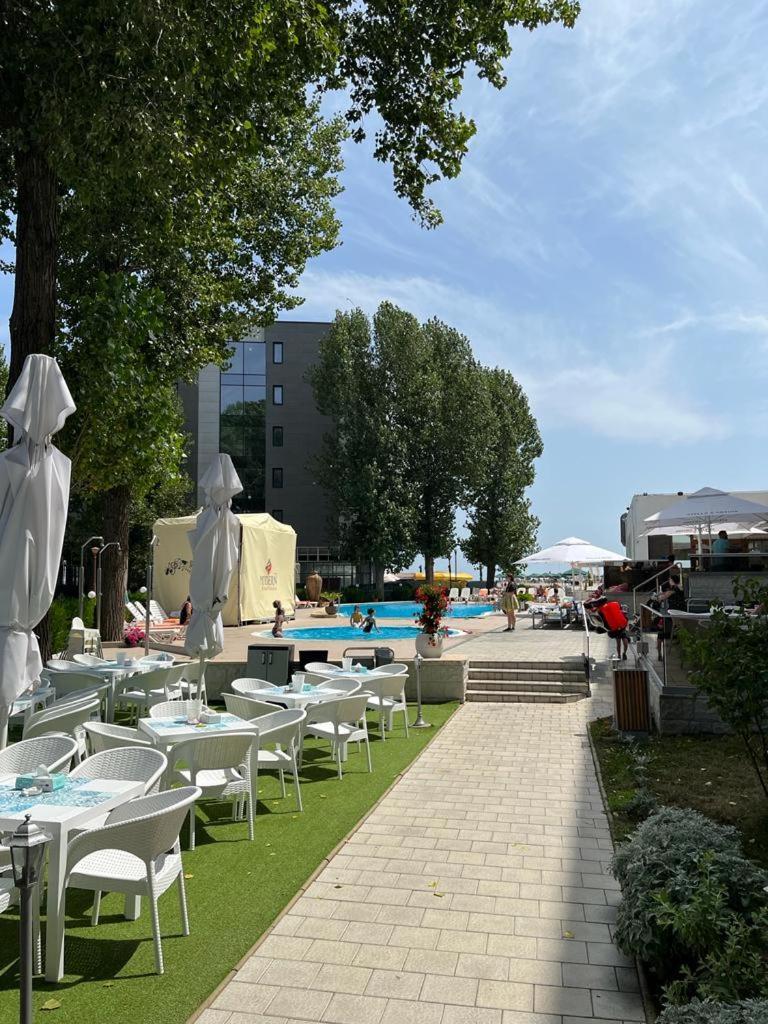 Complex Modern All Inclusive Hotel Mamaia Bagian luar foto