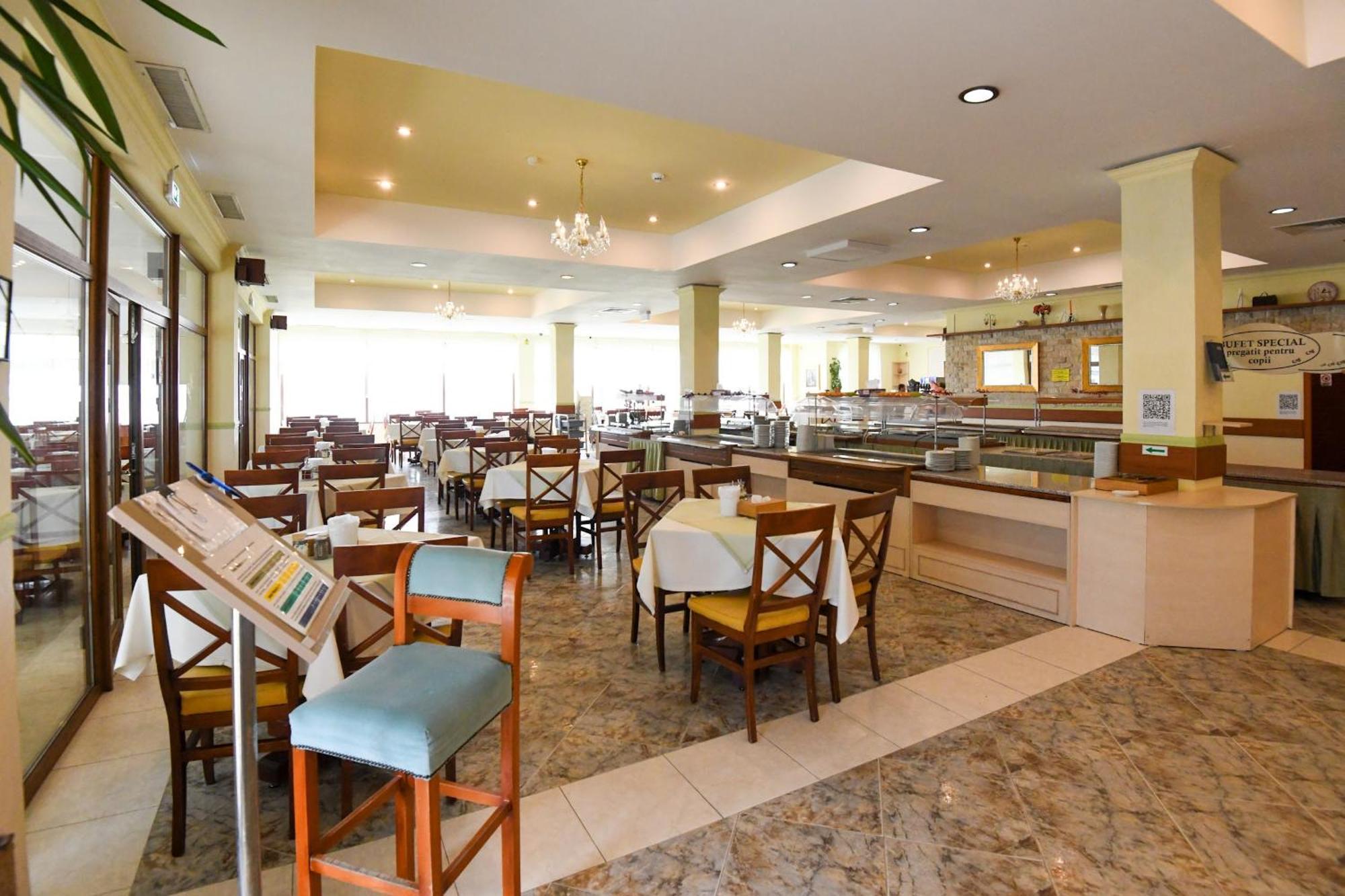 Complex Modern All Inclusive Mamaia Bagian luar foto