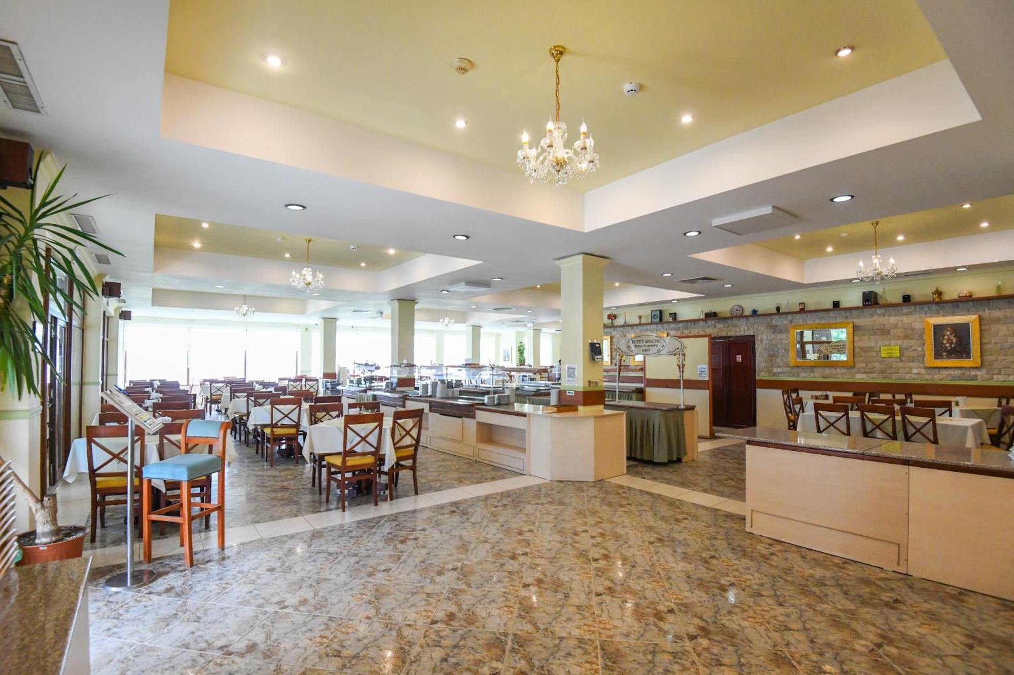 Complex Modern All Inclusive Mamaia Bagian luar foto