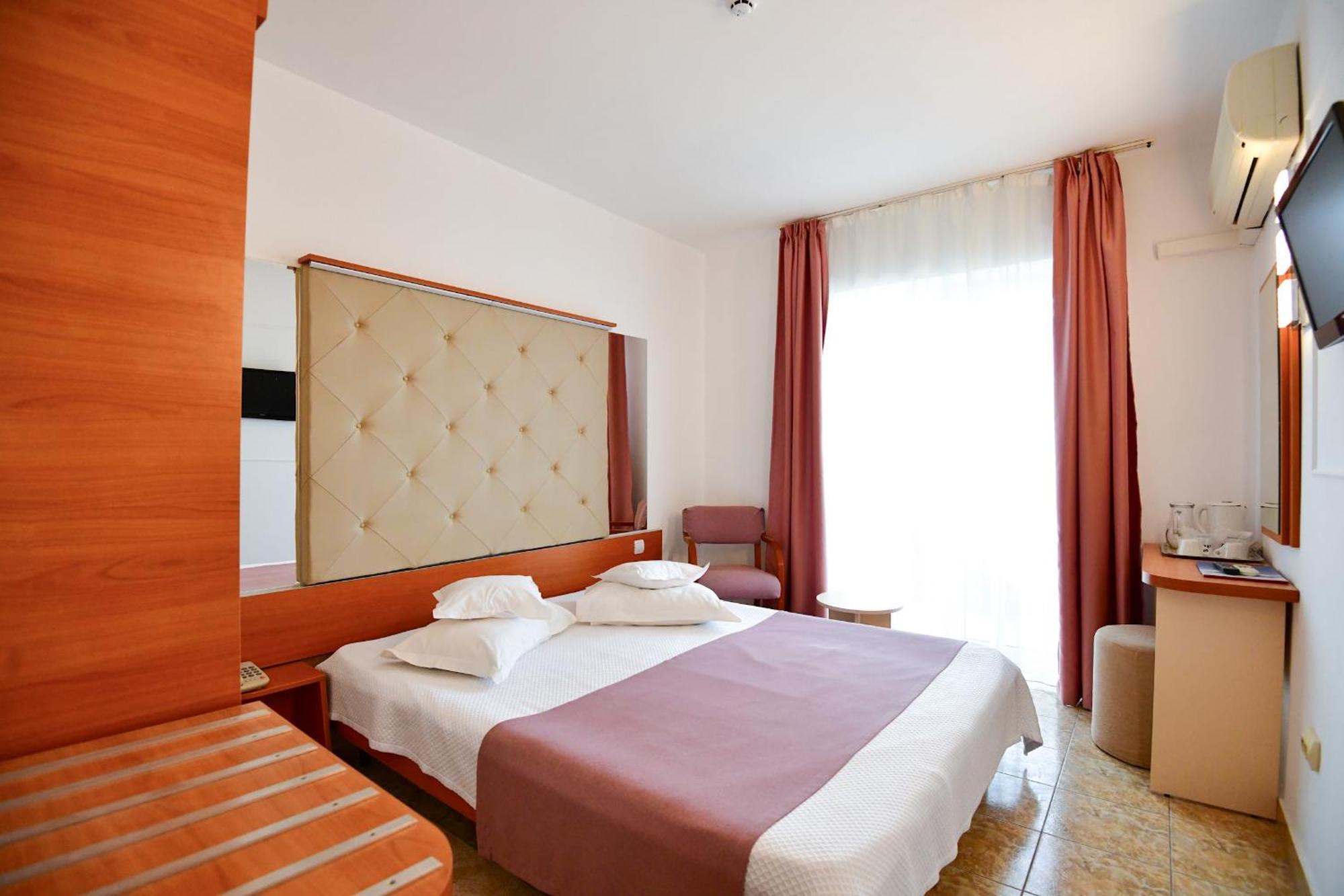 Complex Modern All Inclusive Mamaia Bagian luar foto