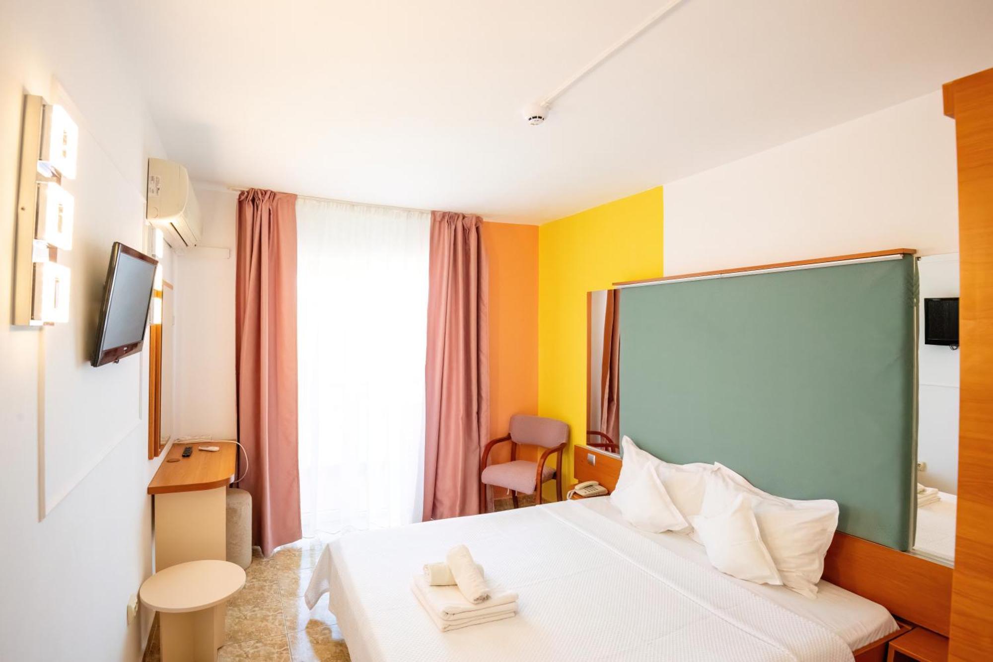 Complex Modern All Inclusive Mamaia Bagian luar foto