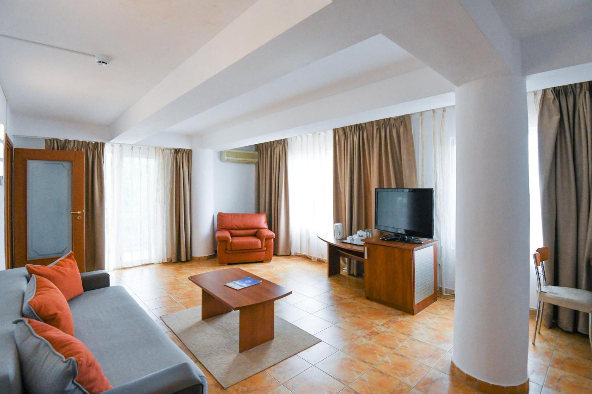 Complex Modern All Inclusive Mamaia Bagian luar foto