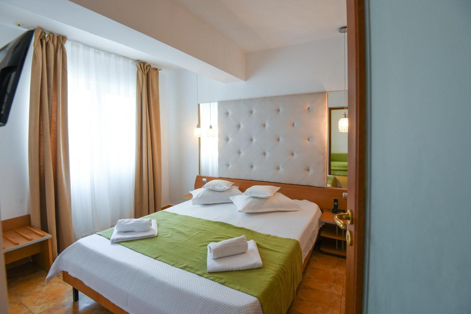 Complex Modern All Inclusive Mamaia Bagian luar foto