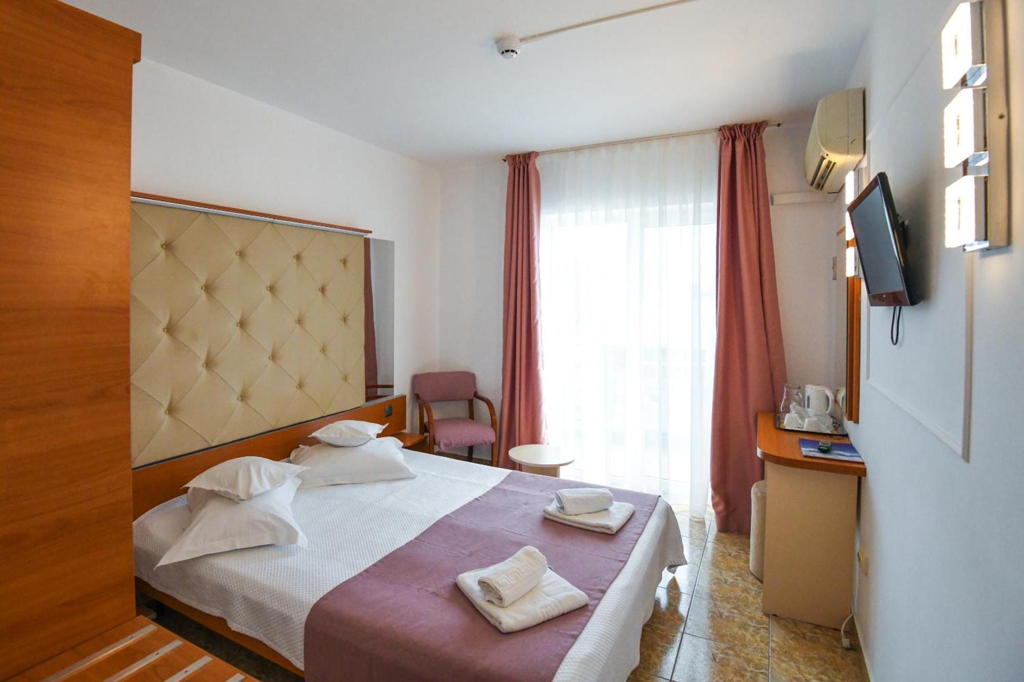 Complex Modern All Inclusive Mamaia Bagian luar foto