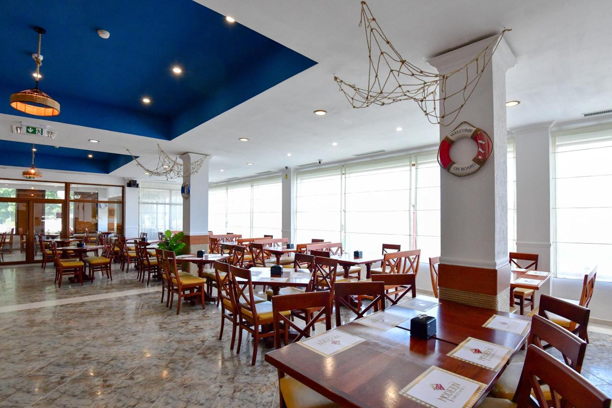 Complex Modern All Inclusive Mamaia Bagian luar foto